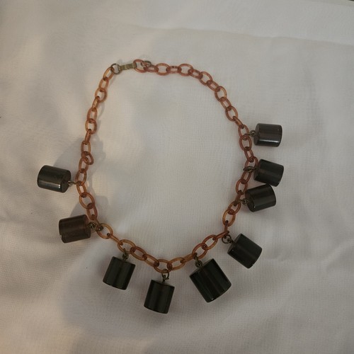 AUTHENTIC 1930s DARK CHERRY PRYSTAL BAKELITE BARREL NECKLACE ON LUCITE CHAIN