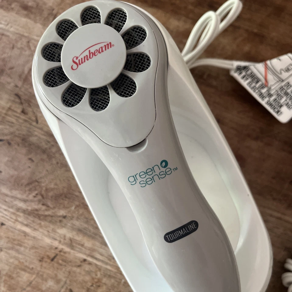 Secador de pelo Sunbeam Green Sense turmalina con soporte de montaje en pared Foto 2 de 4