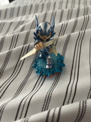 Skylanders Giants Lightcore Chill Action Figure Tested