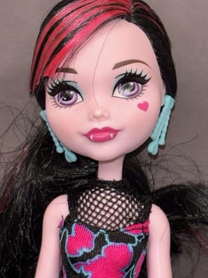 Mattel Monster High G2 Draculaura Moanica Doll Monstrous Rivals 2016 Doll