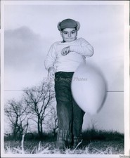 Foto 1952 Arthur Sabatini Nueva York Artritis Curada Juega Globo Medicina 8x10