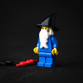 LEGO Wizard Minifigure - Royal King's Castle - 10176 (cas306) Black Hat