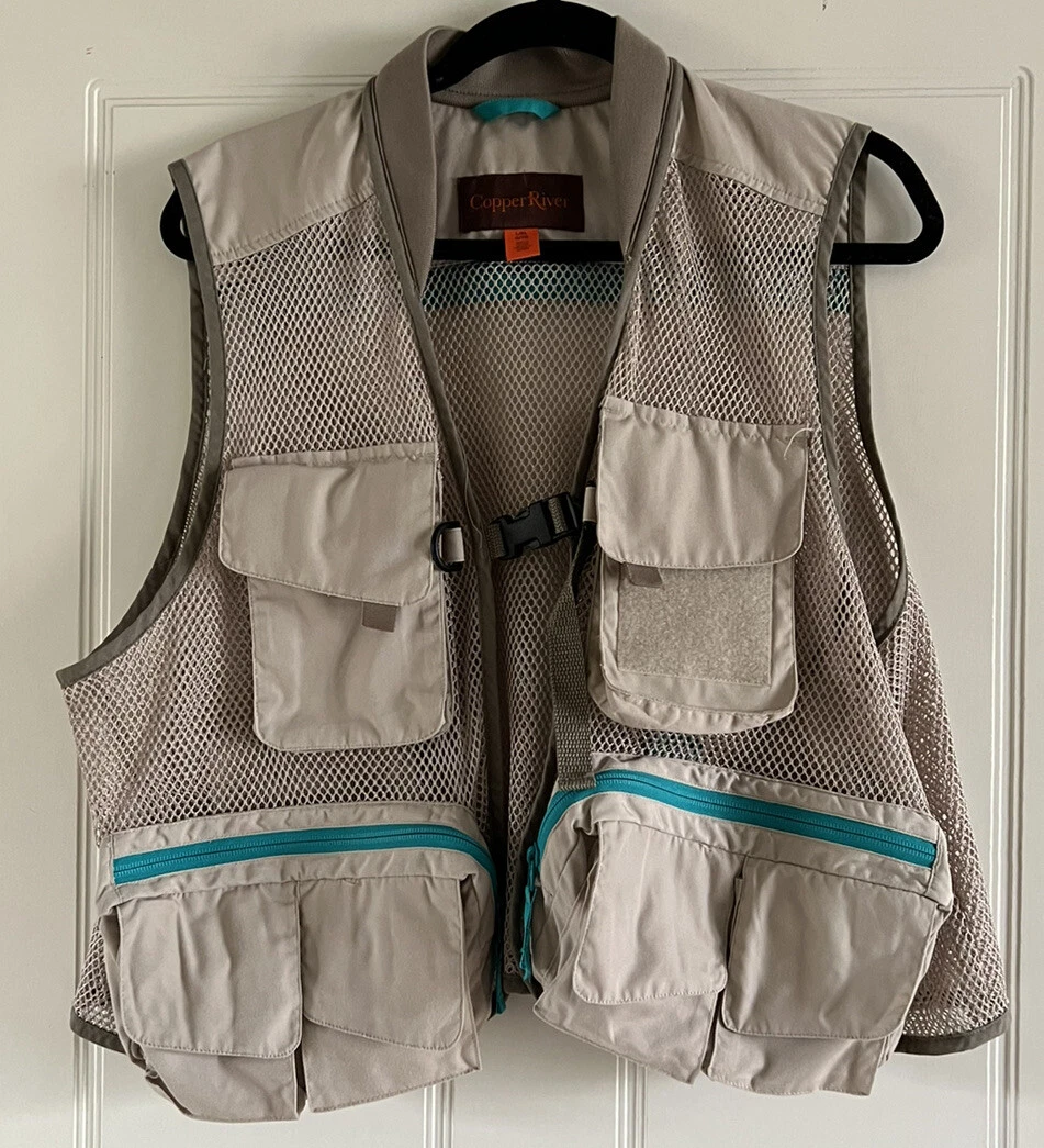 NWOT ~ NEW ~ COPPER RIVER ~ Khaki 9 Pocket FISHING VEST ~ Latch Front Size Large
Opens in a new wind