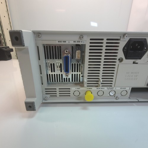 Fluke PM3392A 4CH Digital / Analog Storage Oscilloscope 200 MHz 200MS/s - Picture 10 of 13