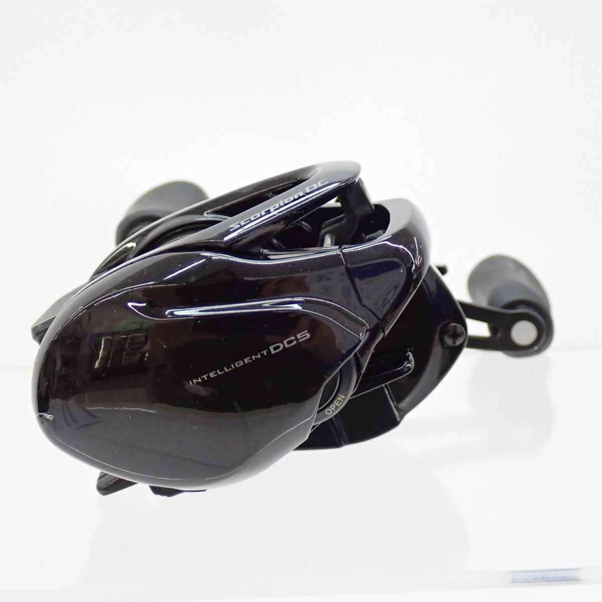 スコーピオンDC101 Shimano 17 Scorpion DC 101 HG Left Handed Bait Casting Reel