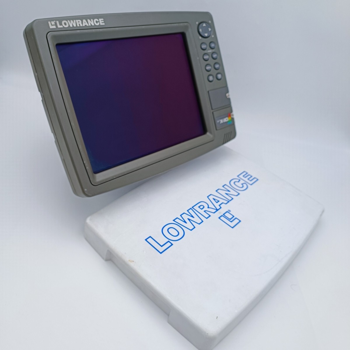 Lowrance LCX-110 Chartplotter Sonar Fishfinder LCX 110 Lowrance LCX-110 Chartplotter Sonar Fishfinder LCX 110