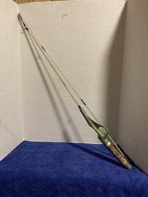 Vintage Pflueger Phantom Fishing Rod - 2 Piece - Green Handle - 5' 8  Length USA | eBay