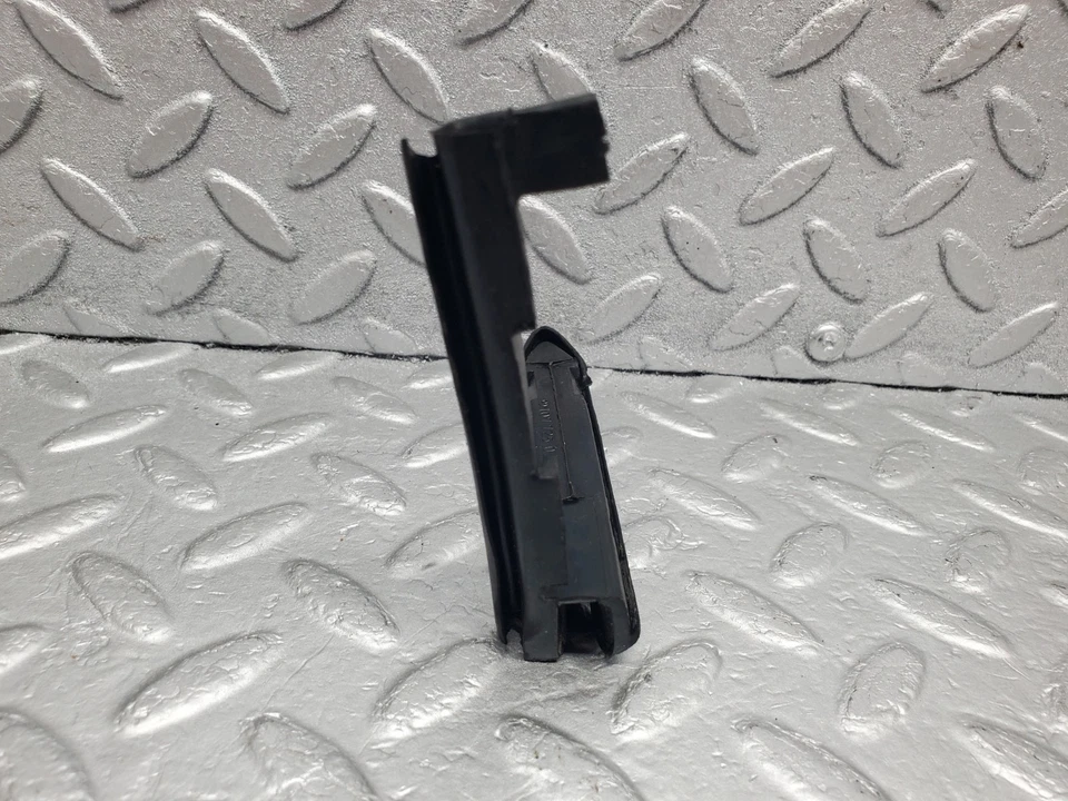 ⚙49773⚙ Guía ventana goma delantera derecha mercedes-benz r107 380sl 1077250225 Foto 4 de 4