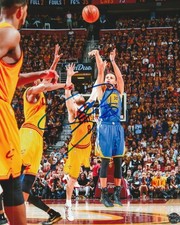 Stephen Curry Autographed Signed Golden State Warriors 8x10 Photo with COA/Holo