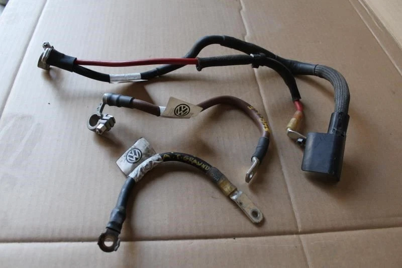 16 2017 2018 2019 VOLKSWAGEN PASSAT POSITIVO NEGATIVO BATERÍA CABLES DE TIERRA 1,8 L Foto 2 de 4