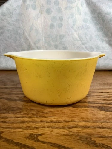 Pyrex 473 1 Qt. Casserole Yellow Cinderella Round Mixing Bowl Vintage MCM