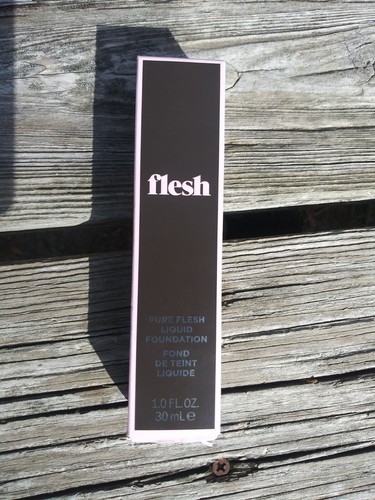 Flesh Beauty By Revlon, Pure Flesh Liquid Foundation, 01 Froth Neutral. - Picture 12 of 12