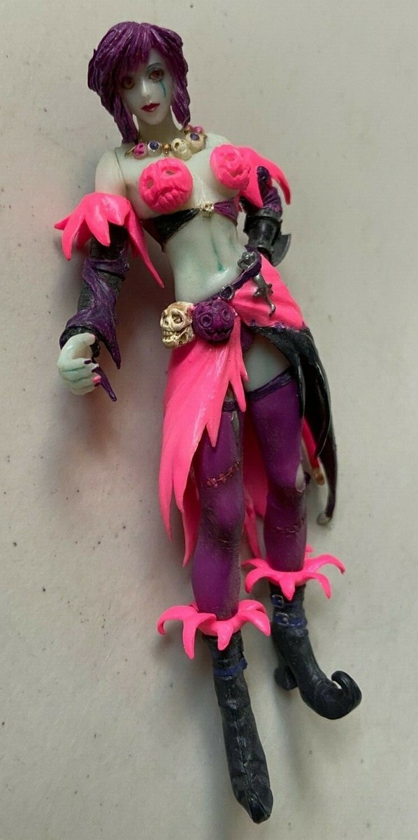 Resurrection of Monstress Night of Noctilca Witch Action Figure