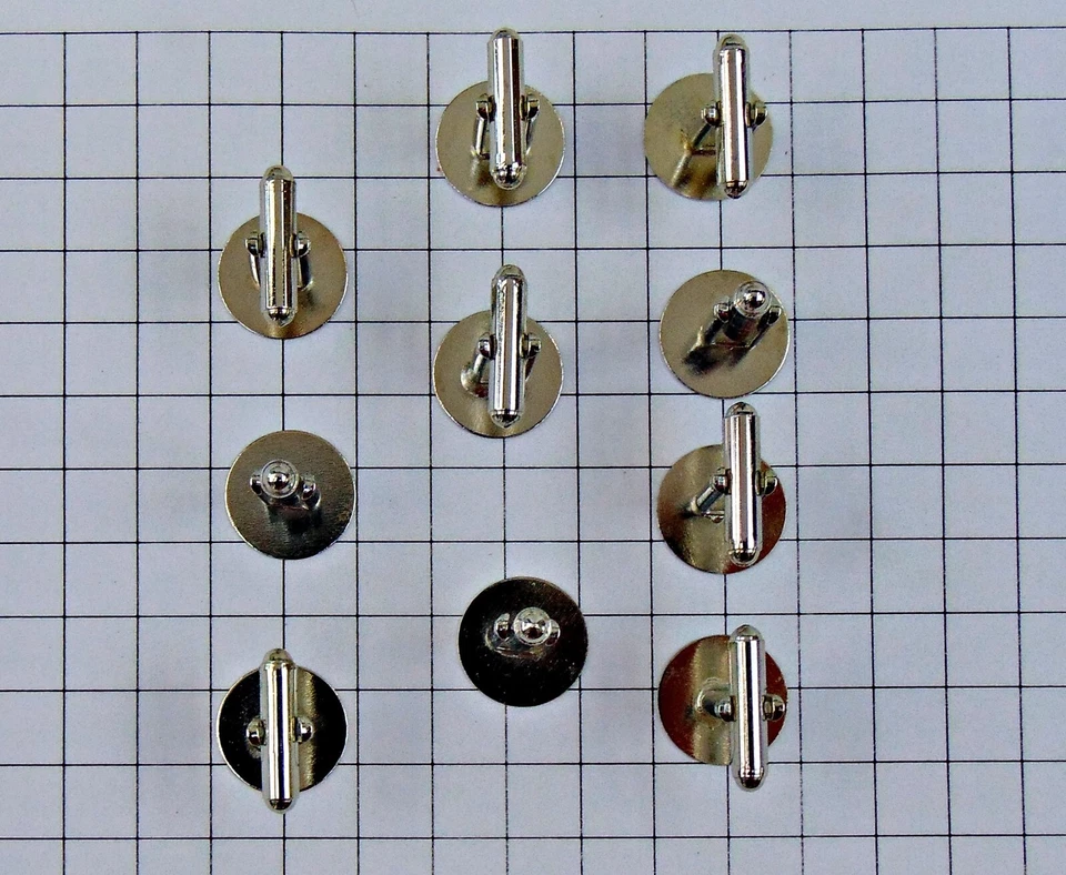 100 gemelos de metal plateado en blanco 15 mm almohadilla redonda encontrar 50 pares de gemelos Foto 2 de 4