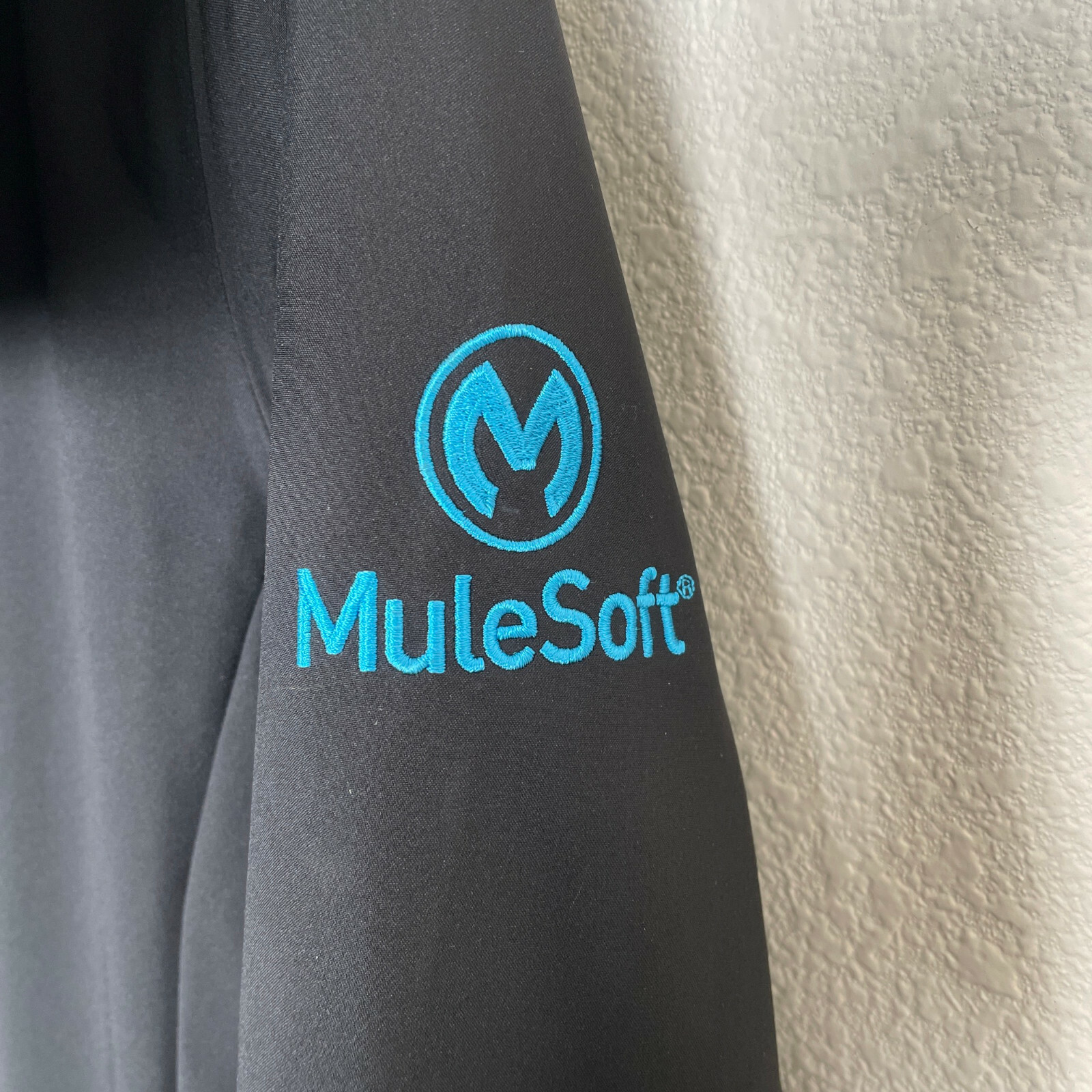 NWT Elevate MANHATTAN Softshell Jacket w/ Hood Bl… - image 8