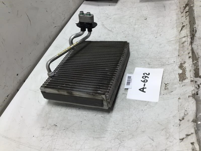 KIA Sedona 2010 delantero aire acondicionado núcleo evaporador OEM+ Foto 2 de 4