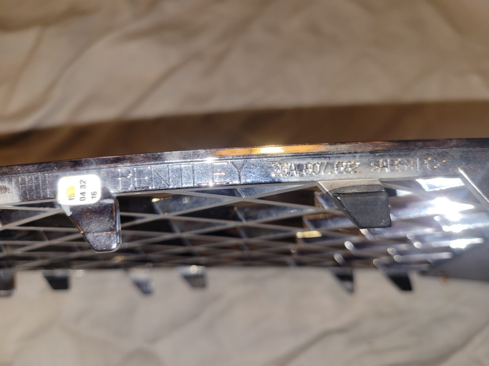 Bentley Bentayga Front Left Bumper Chrome Grill