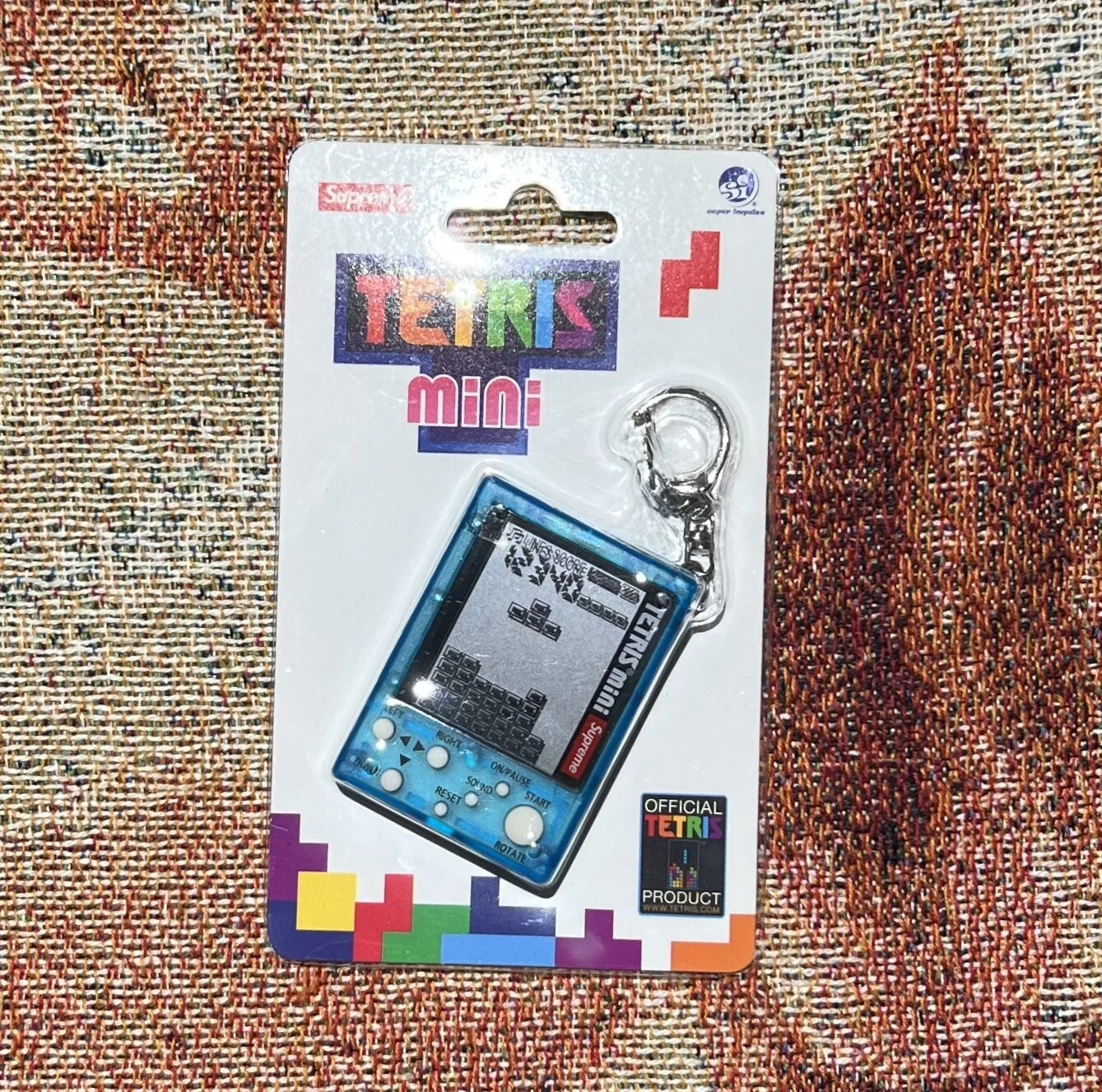 Mini porte clés bleu Supreme Tetris neuf