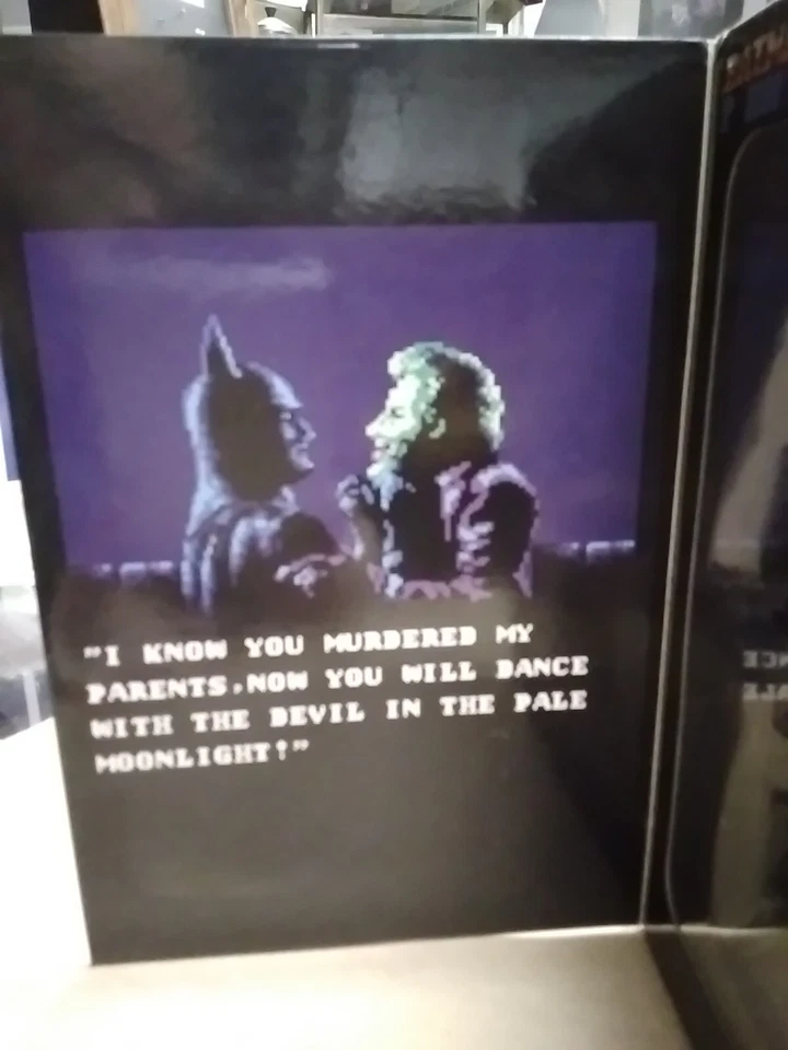 Figura de Acción Oficial Batman The NECA - Caja Abierta Foto 4 de 4