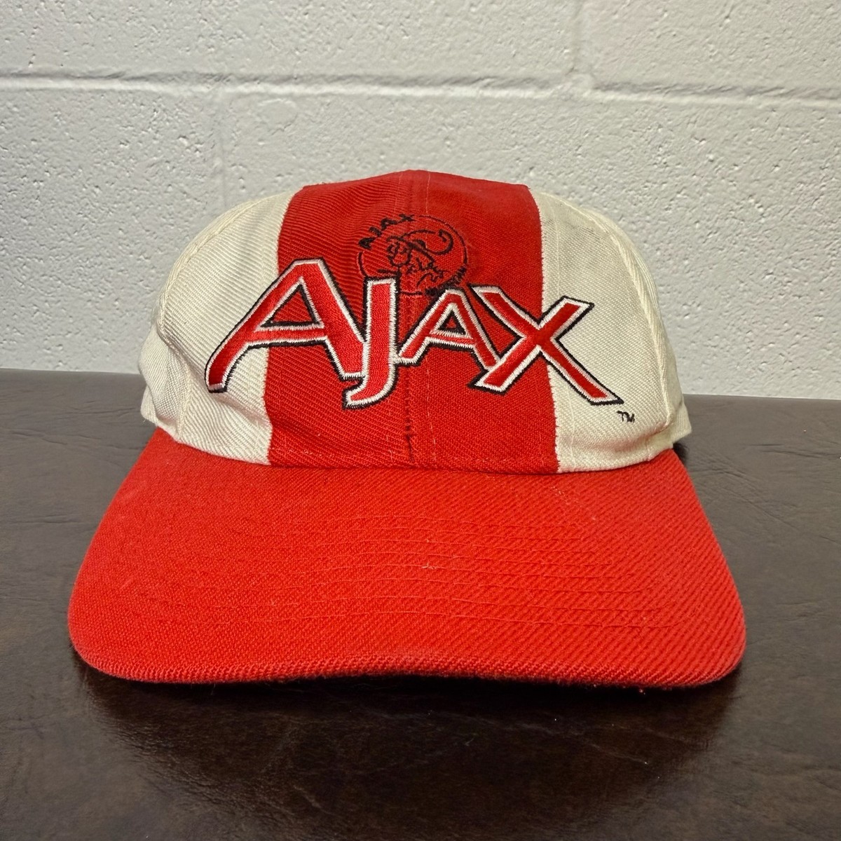 アヤックス　レトロ Vintage Ajax Amsterdam FC Hat Cap Snapback White Red 90s Soccer