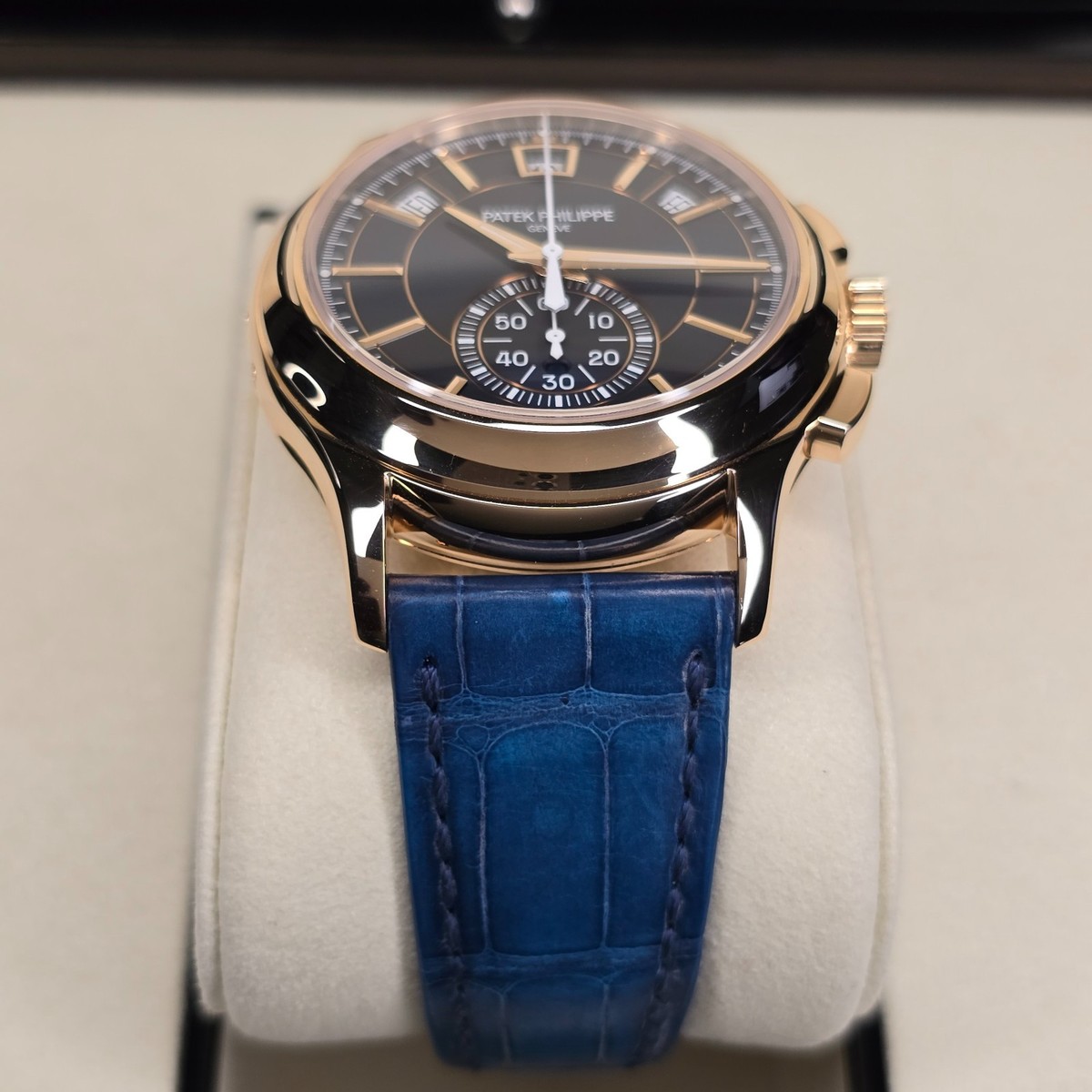 2025 PATEK PHILIPPE COMPLICATIONS ANNUAL CALENDAR 18K GOLD 5905R
