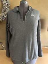 The North Face women's Large Classic Fleece Gray Quarter Zip Pullover