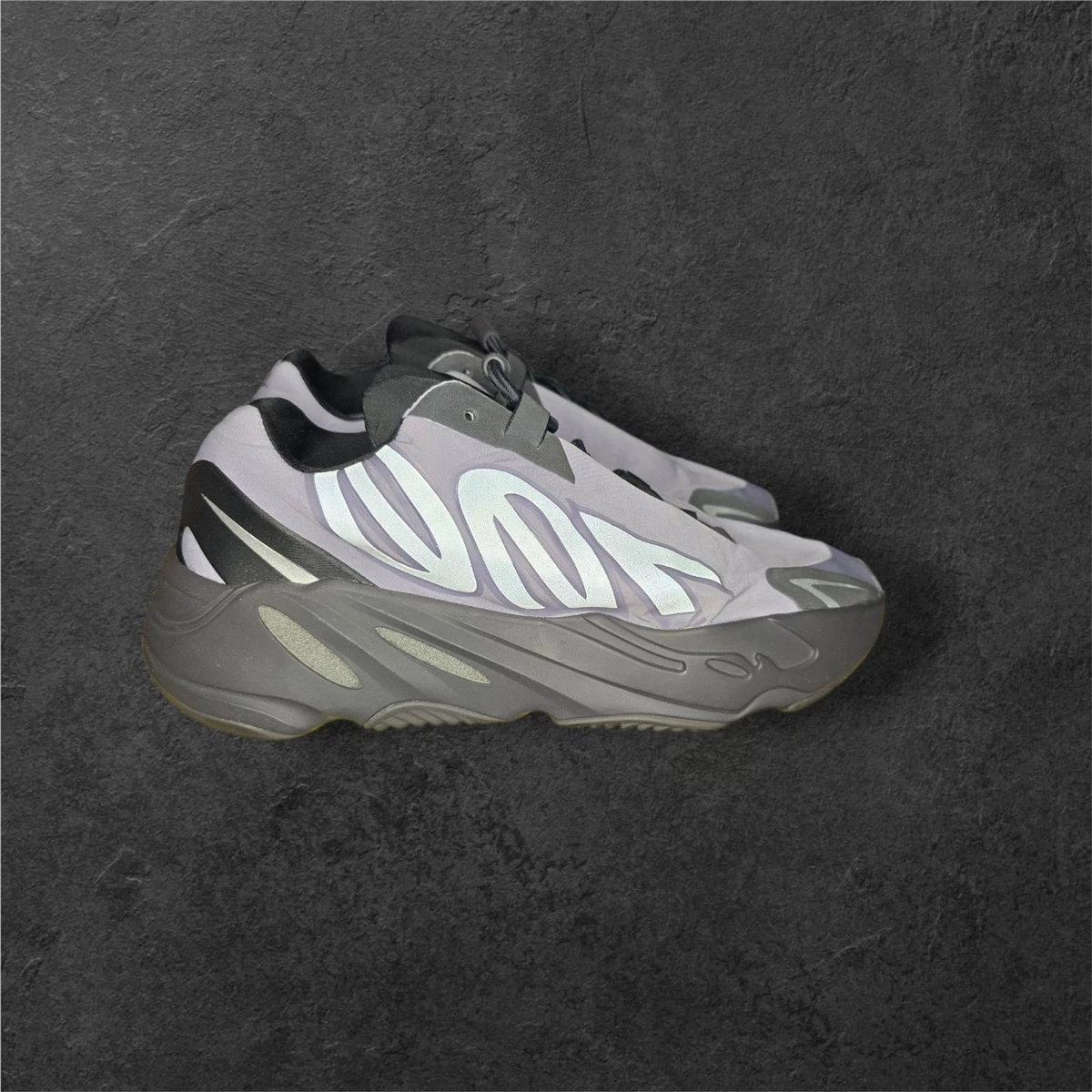 Las mejores ofertas en Yeezy Boost 700 MNVN Purple | eBay