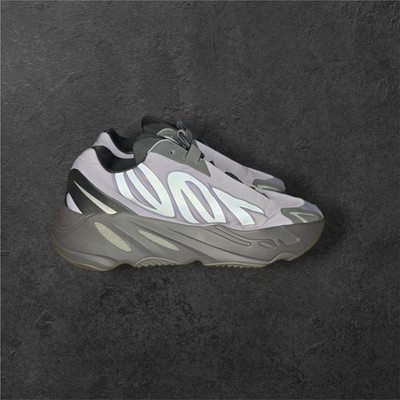【値下げ】 Yeezy Boost 700 MNVN Adidas Yeezy Boost 700 MNVN Geode Purple Shoes Sneakers Size 6.5