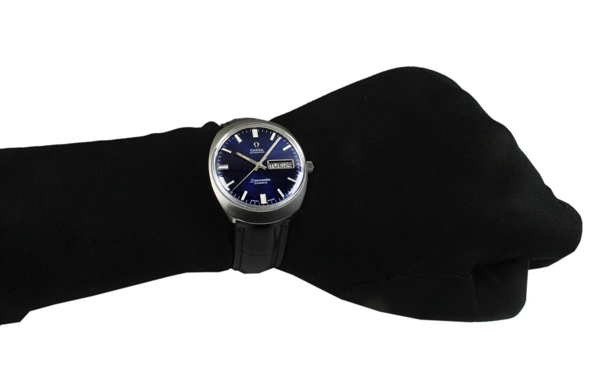 Vintage Omega Seamaster Cosmic Automatic Date Men Steel Watch Ref