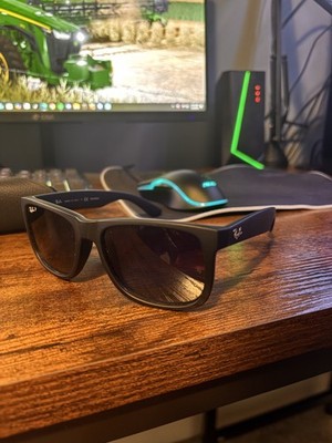 Ray-Ban Justin RB4165 Rectangular Sunglasses for Men - Matte Black/Grey Gradient