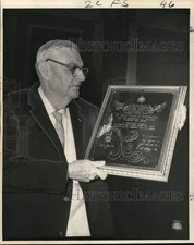 1963 Press Photo Tobin H. Underwood holds award from Perfect Union Lodge No. 1
