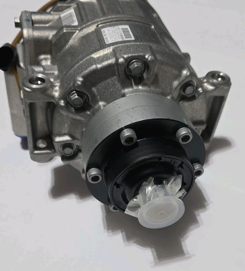 Genuine Audi R8 Compressor Assembly 420-260-805-A Oem Brand New
