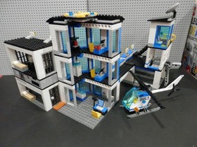 LEGO City Lot Police Station 60141 & 7942 Off Road Fire Rescue With Minifigures