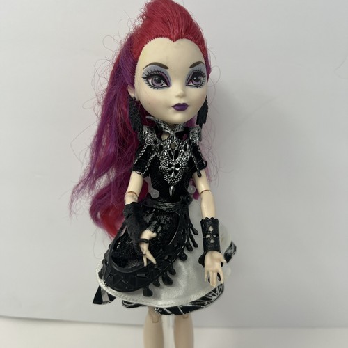 Ever After High Dragon Games Mira Shards Teenage Evil Queen Doll - Picture 13 of 16
