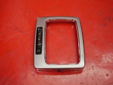Mercedes W204 C-Klasse Abdeckung Schaltkulisse A2042673388 Original Mercedes W204 C-Klasse Abdeckung Schaltkulisse A2042673388 Original