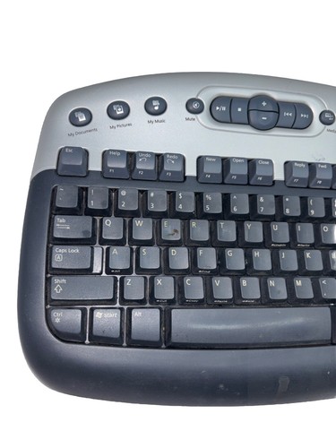 Microsoft Wireless Comfort Keyboard 1.0A - Picture 2 of 9