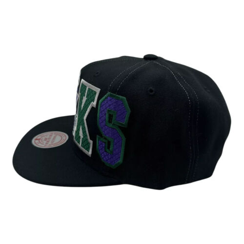 Milwaukee Bucks Hat Black Varsity Bust Original Fit Snapback Mitchell & Ness - Picture 2 of 5