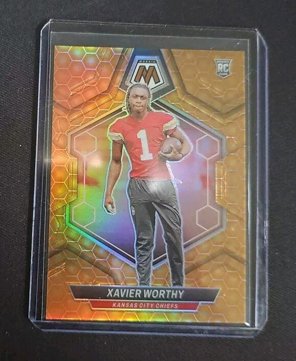 【激レア】チ。―地球の運動について― TeNQコラボ クリアカード 特別展『チ。 ー地球の運動についてー 地球（いわ）が動く』」で販売