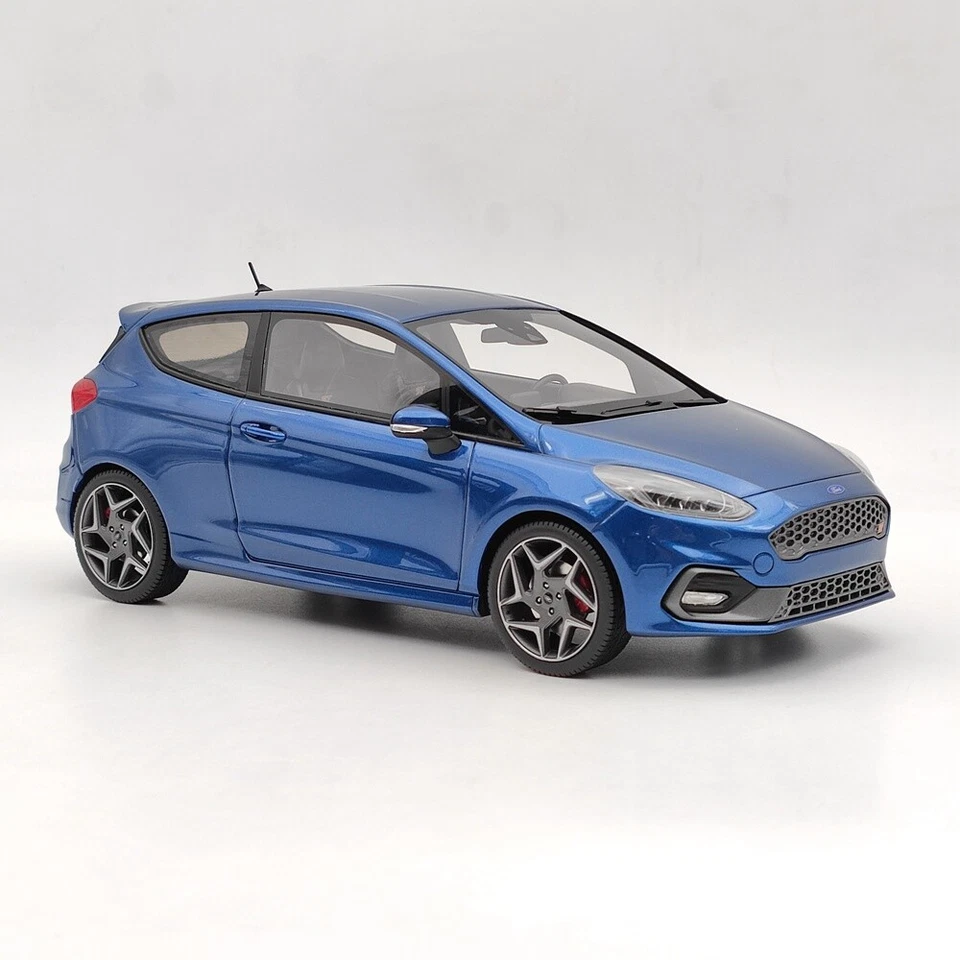 DNA Collectibles 1/18 Ford Fiesta ST 2020 DNA000092 Resin Model Car Limited Blue - Image 2 of 4