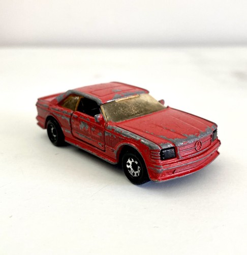 Matchbox Mercedes 500 SEC AMG 1984 - Vintage Rouge échelle 1:64 - Occasion