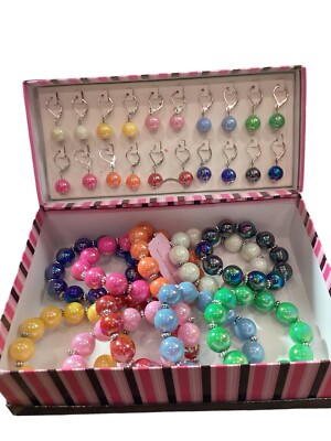 Friends Collection/By Gerald C Miller/10 Bracelets And 10 Matching Earrings ￼￼￼