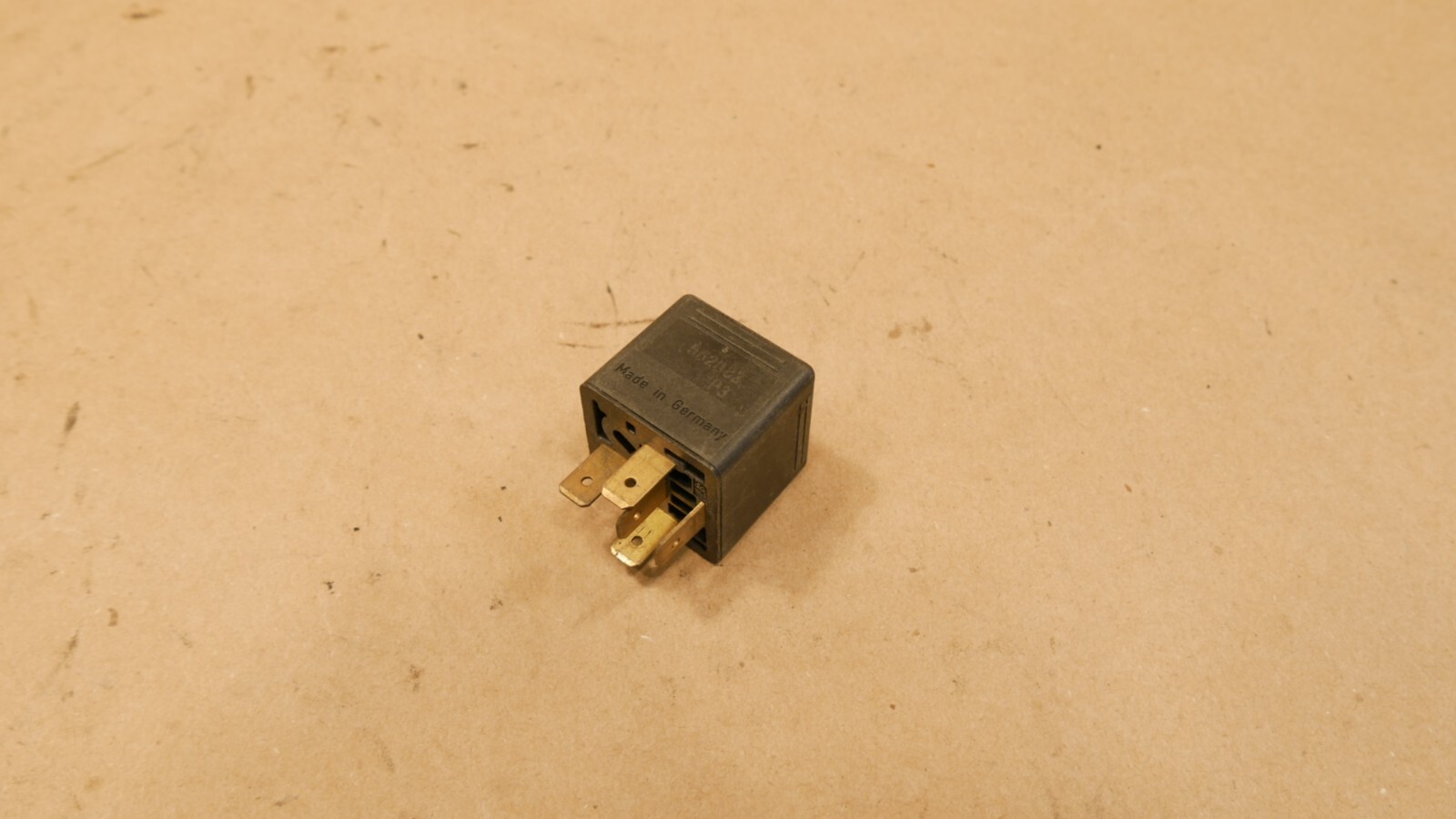Ferrari F355 Relay P/N 0332019103