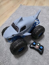 Monster Jam Ferngesteuertes Amphibienfahrzeug Megalodon STORM 1:15