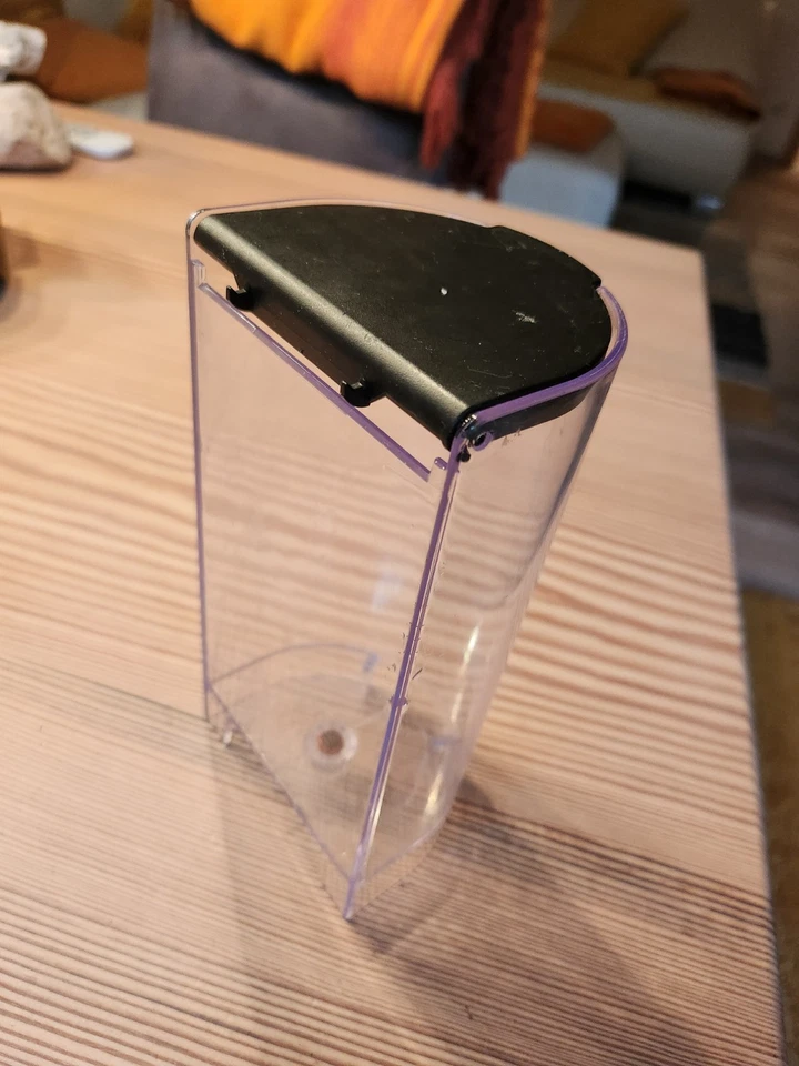 Nespresso Krups Inissia - Wasserbehälter