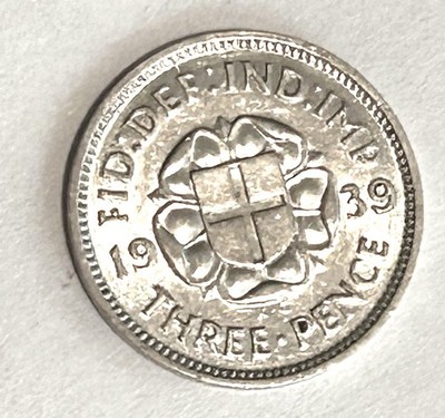 GREAT BRITAIN 3 PENCE 1939  SILVER  COIN Low Mintage, Combined Shipping