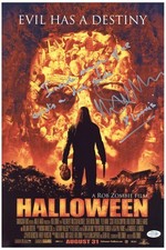 Malcolm McDowell Halloween Signed w Movie Quote 12x18 Poster Photo