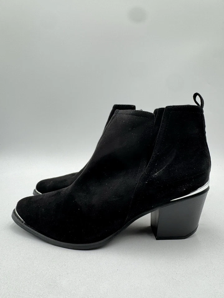 JOURNEE COLLECTION Black Issla Almond Toe Block Heel Slip On Booties Size 12 - Image 3 of 4