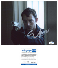 Elijah Wood ‘The Trust’ Signed 8x10 Photo 'Waters' ACOA