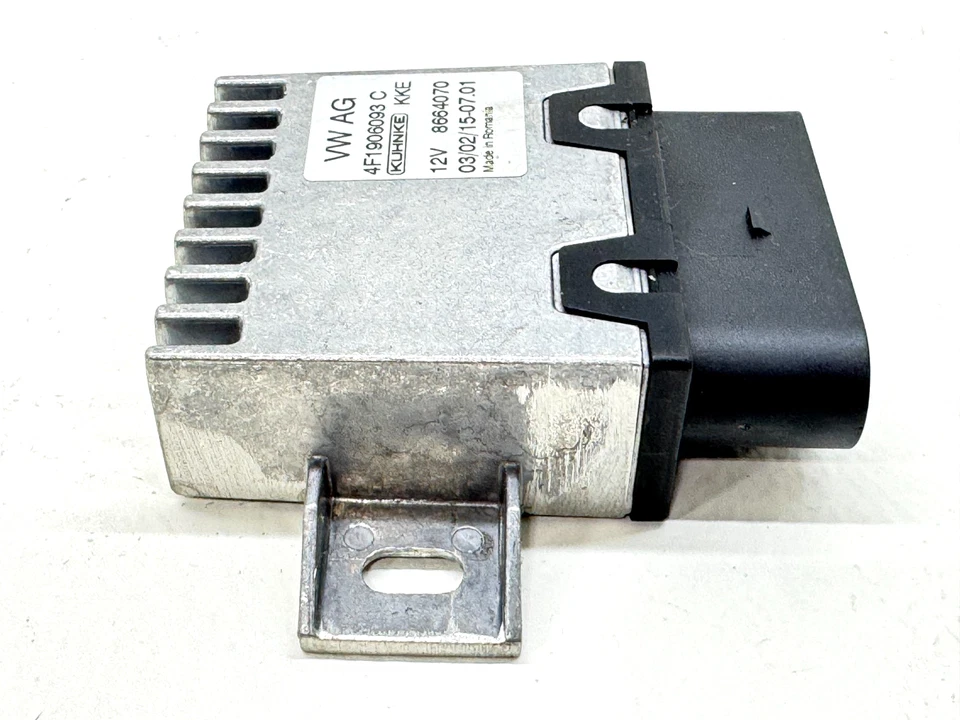 Módulo de control de bomba de combustible AUDI Q7 3,0 L QUATTRO 2011-2015 4F1906093C OEM Foto 3 de 4