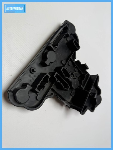 Original VW Golf 3 (VR6 GTI) lamp carrier rear light 1H6 945 257 - Picture 1 of 10